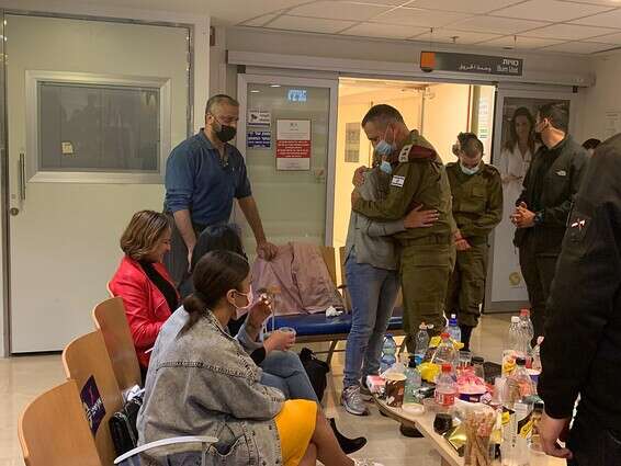 הרמטכ"ל כוכבי ואימו של איציק סעידיאן, היום